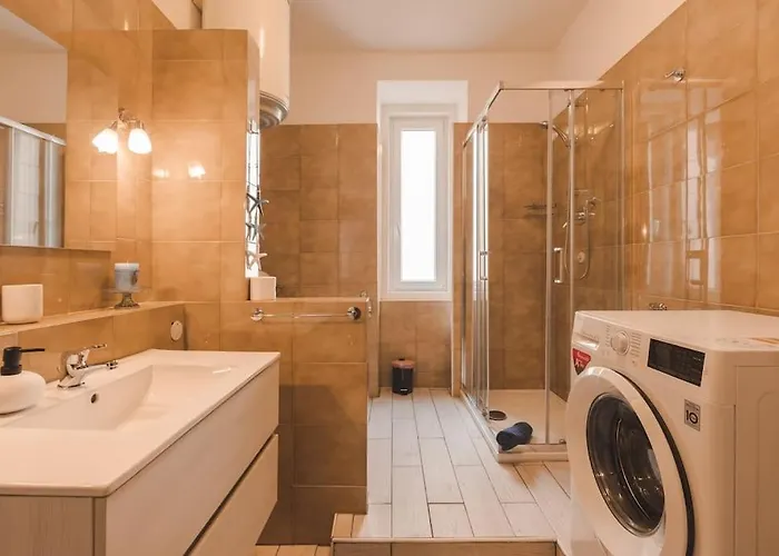 10 Minuti Dal Mare E Dalla Stazione - Relaxhouse