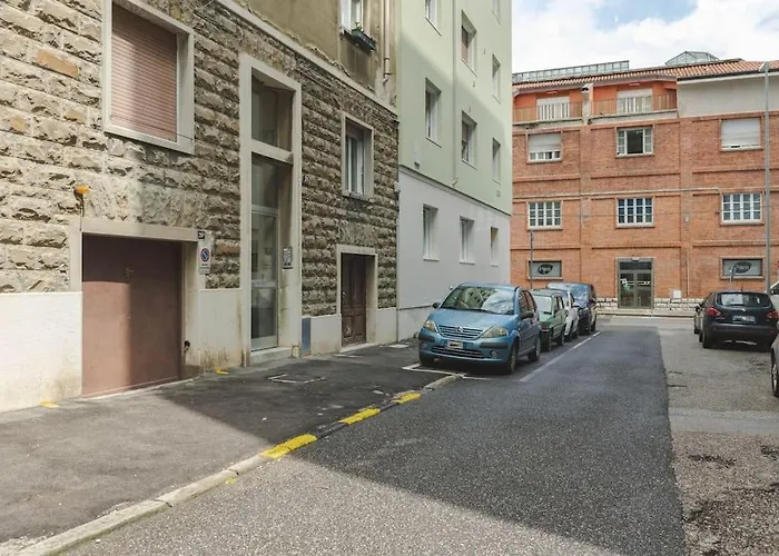 10 Minuti Dal Mare E Dalla Stazione - Relaxhouse Apartment