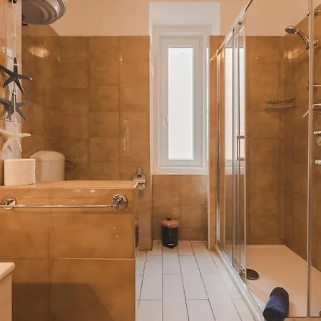 شقة 10 Minuti Dal Mare E Dalla Stazione - Relaxhouse *